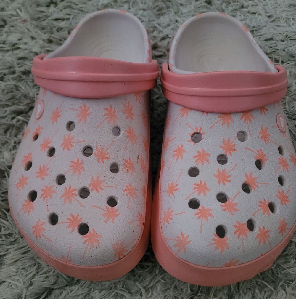 Crocs Womens Palm Tree Design